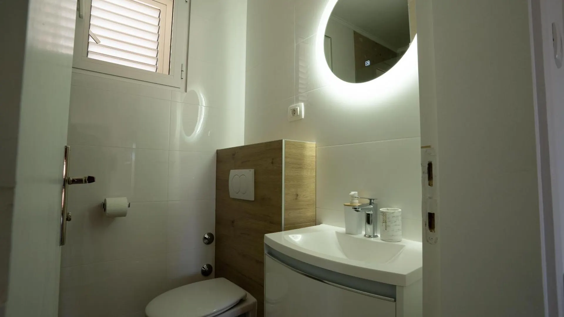 Apartments & Rooms Petra Zadar 3*,  Croatia