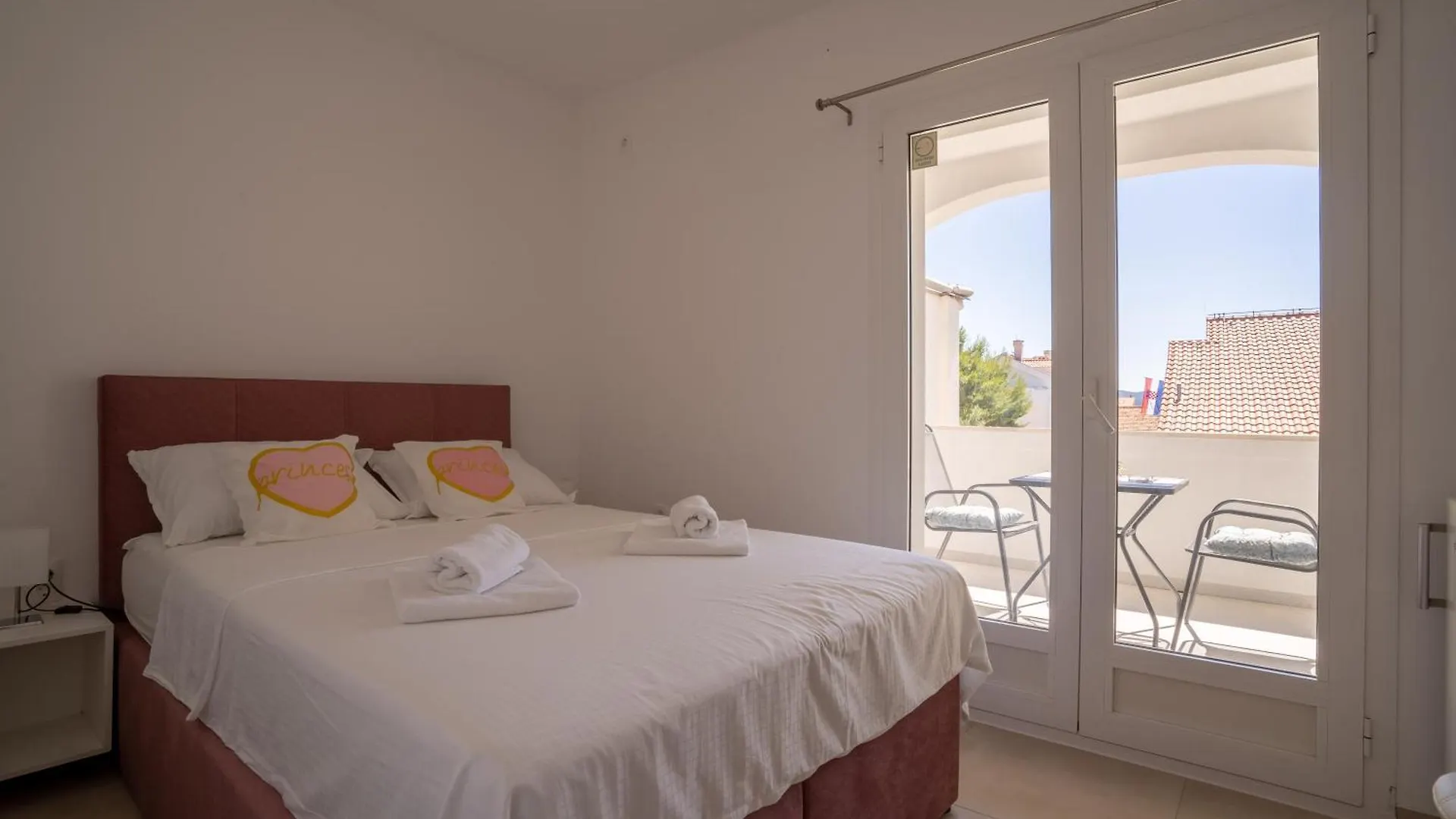 Apartments & Rooms Petra Zadar Guest house