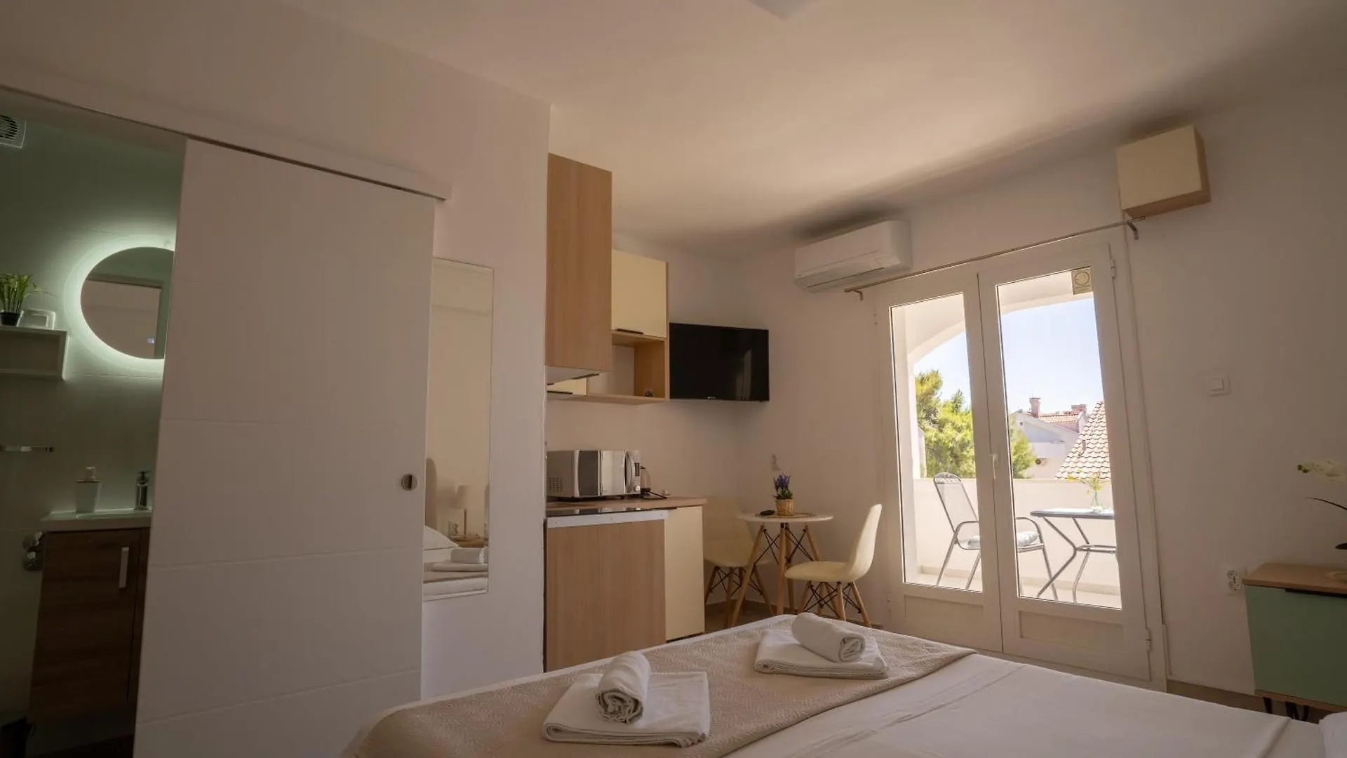 Apartments & Rooms Petra Zadar
