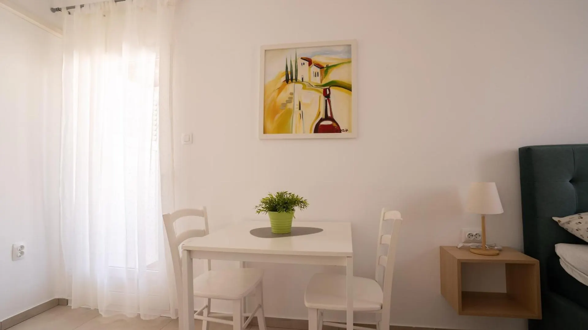 Apartments & Rooms Petra Zadar 3*,