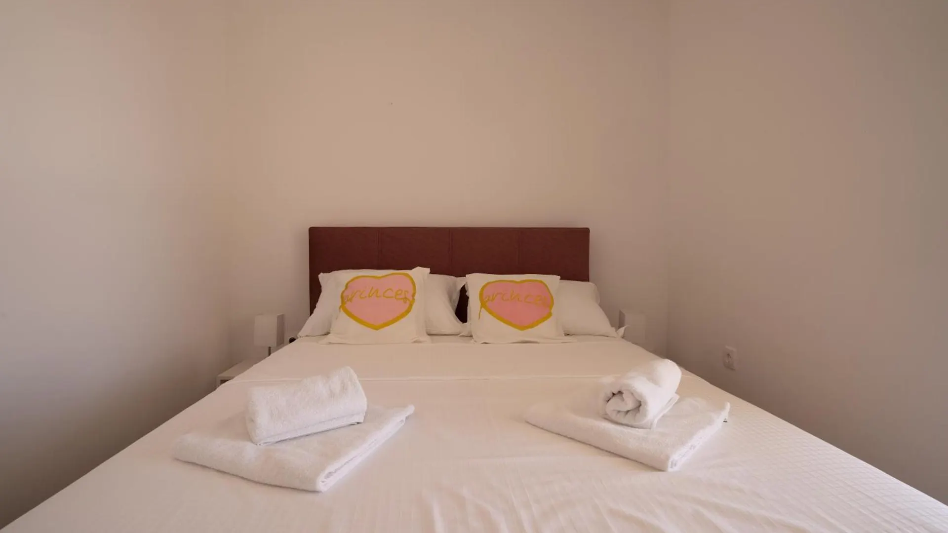 Apartments & Rooms Petra Zadar