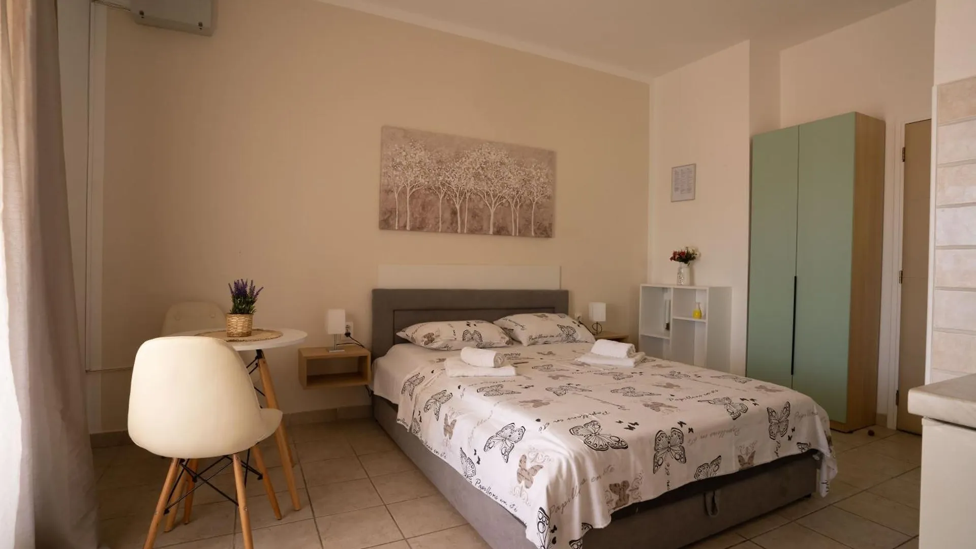 Apartments & Rooms Petra Zadar 3*,