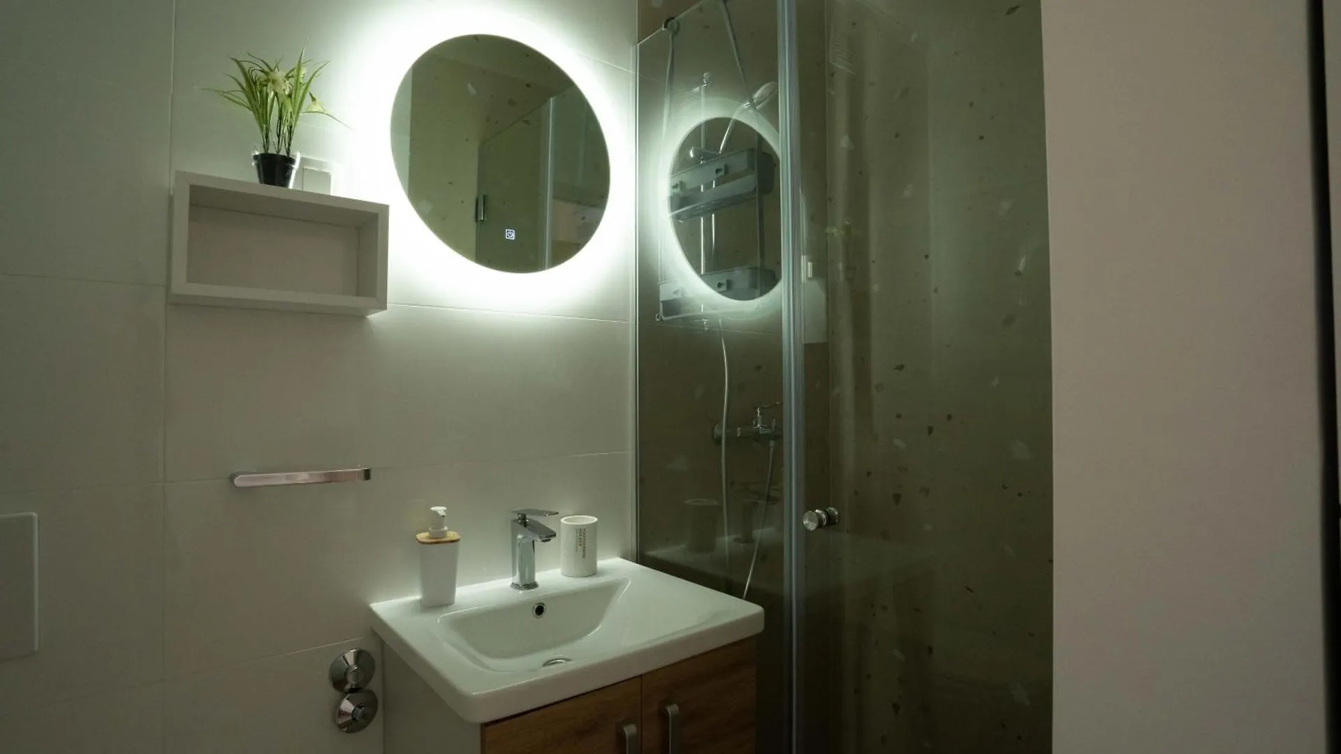 Guest house Apartments & Rooms Petra Zadar