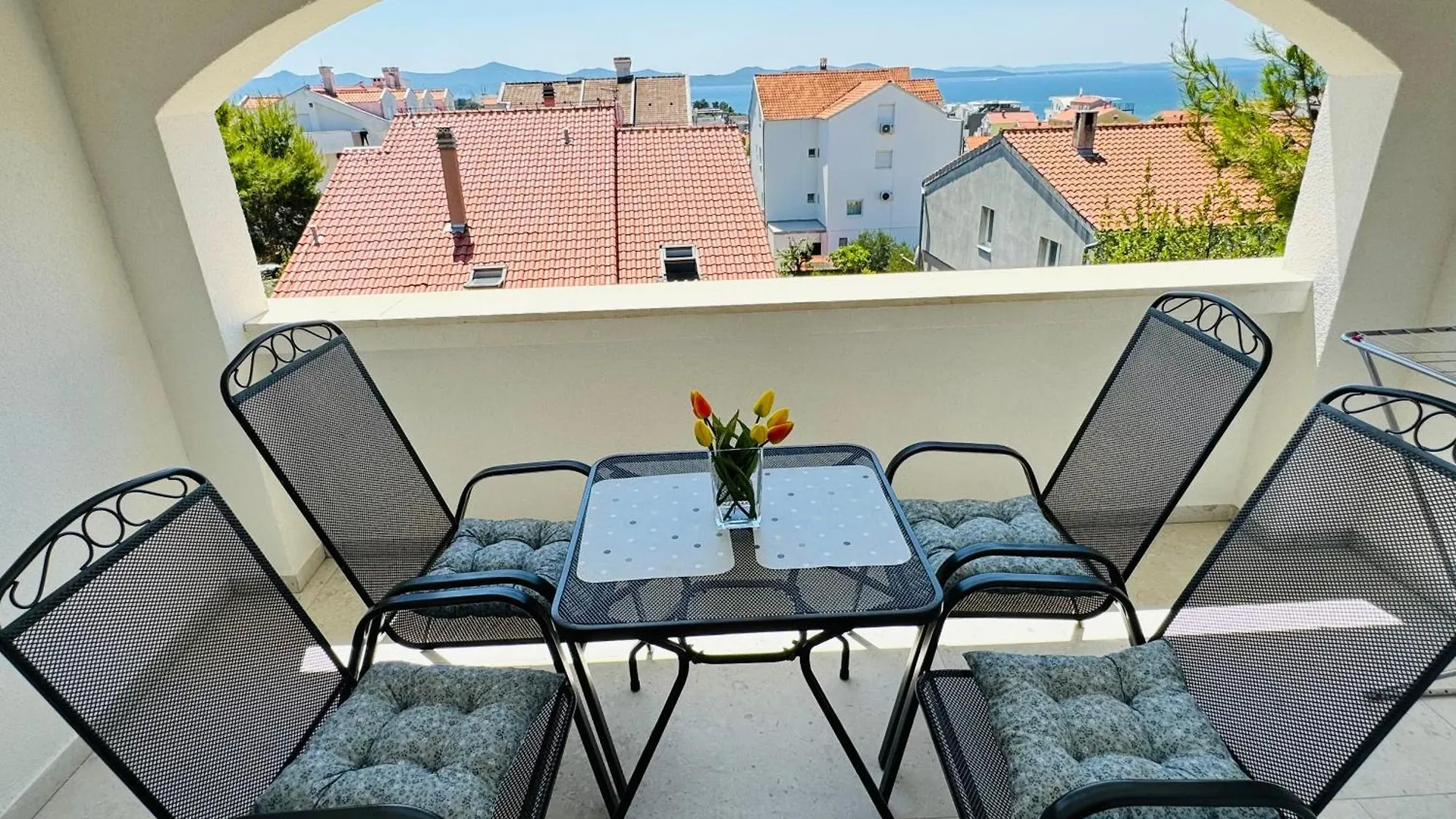 Apartments & Rooms Petra 3*, Zadar Croatia